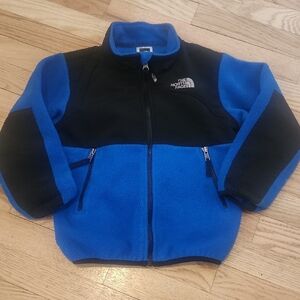 The North Face Denali Black and Blue Kids' Fleece Jacket